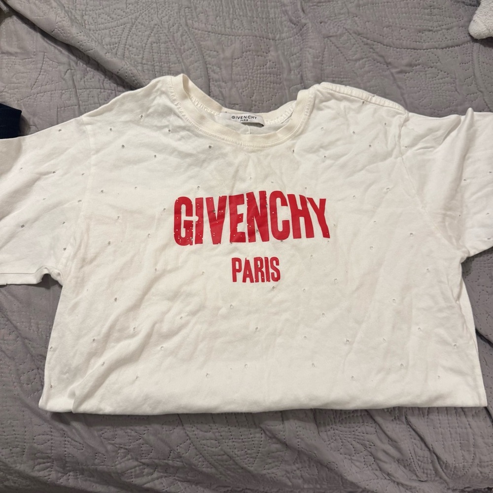 Givenchy XL White T-Shirt with Red Logo distressed